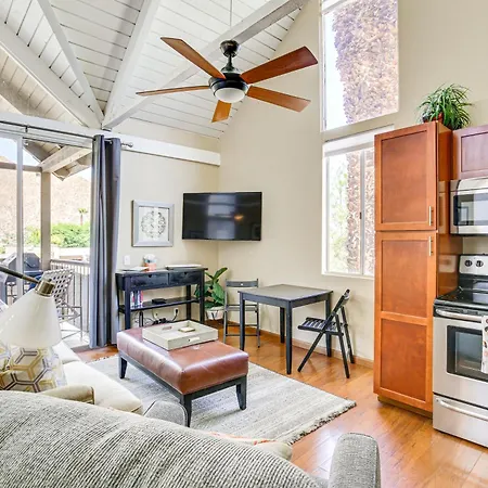 Pet-Friendly Indian Wells Unit With Balcony And Views! Apartment